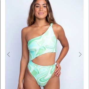 SKATIE Bermuda Nicole one piece NWT